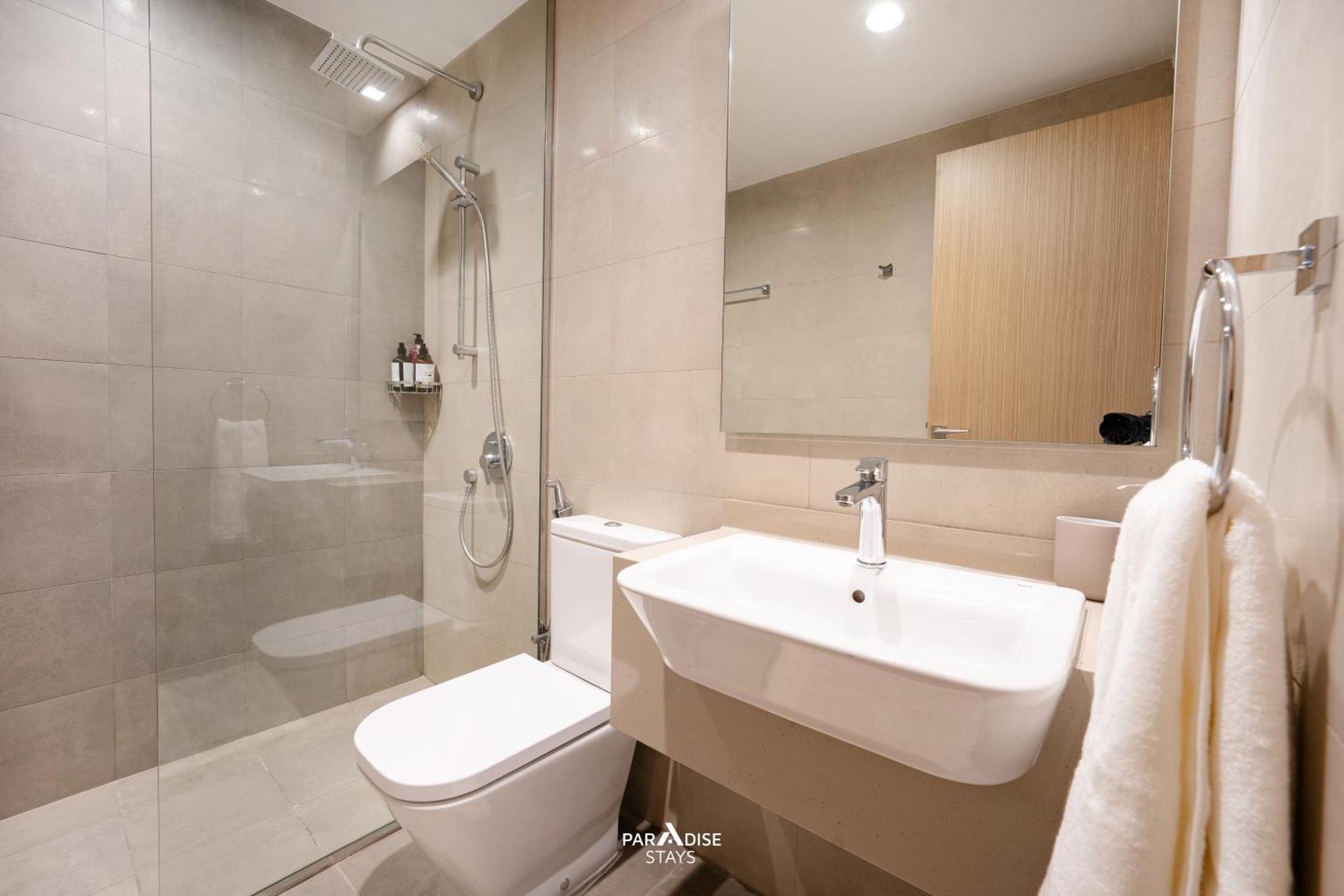 Burj Khalifa & Downtown Views - Prime Location Dubai